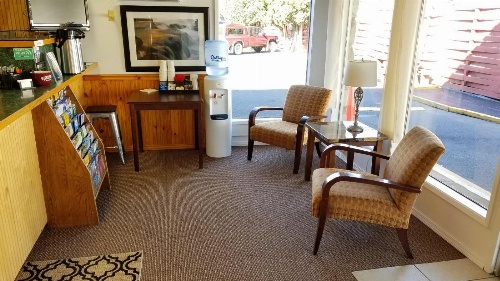 Cougar Land Motel image 3