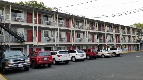 Cougar Land Motel image 4